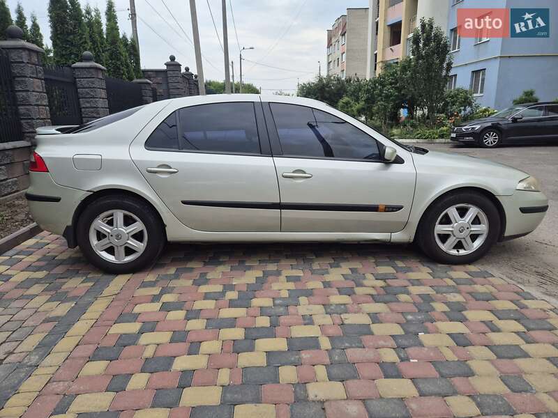 Ліфтбек Renault Laguna 2003 в Рівному