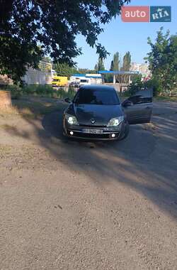 Лифтбек Renault Laguna 2010 в 