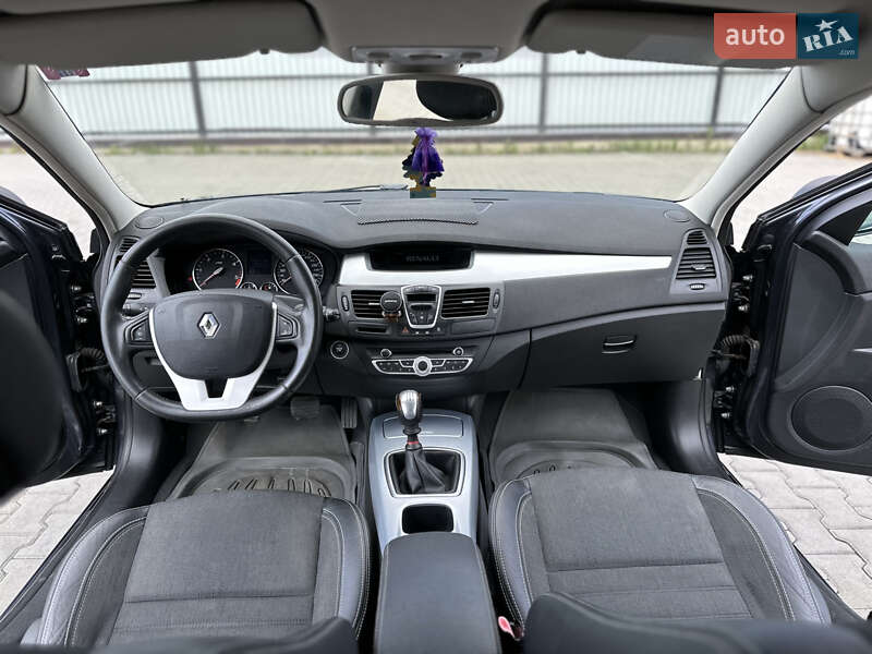Лифтбек Renault Laguna 2009 в Рожище
