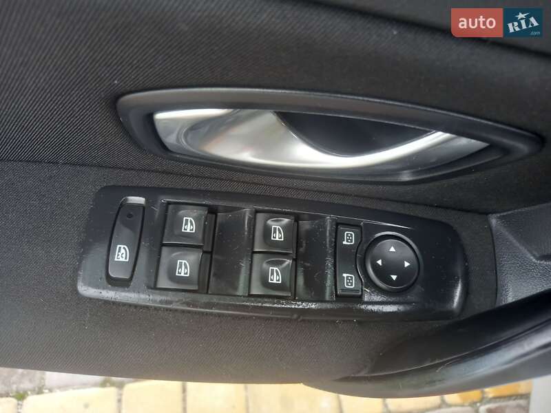 Ліфтбек Renault Laguna 2008 в Теофіполі