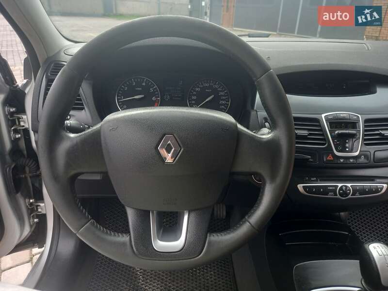 Ліфтбек Renault Laguna 2008 в Теофіполі