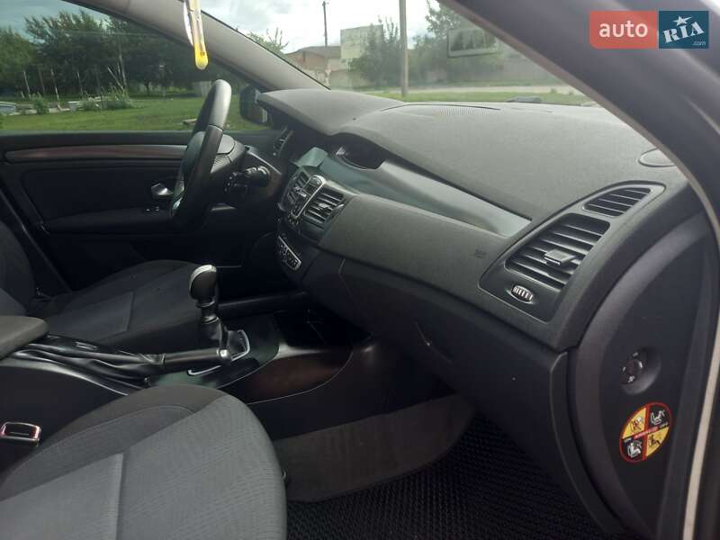 Ліфтбек Renault Laguna 2008 в Теофіполі