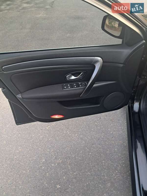 Лифтбек Renault Laguna 2009 в Харькове фото 16 Лифтбек Renault Laguna 2009 в Харькове