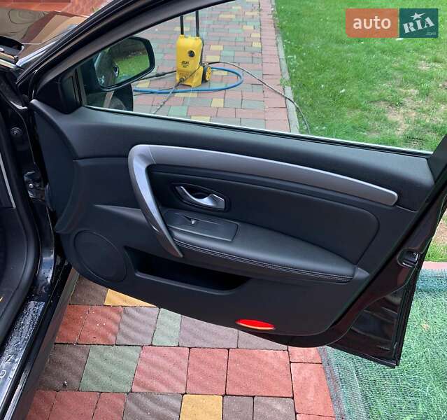 Универсал Renault Laguna 2012 в Ивано-Франковске