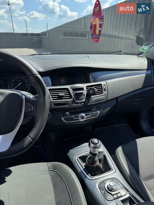 Универсал Renault Laguna 2010 в Софиевской Борщаговке фото 15 Универсал Renault Laguna 2010 в Софиевской Борщаговке