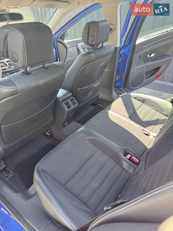 Универсал Renault Laguna 2010 в Софиевской Борщаговке фото 28 Универсал Renault Laguna 2010 в Софиевской Борщаговке