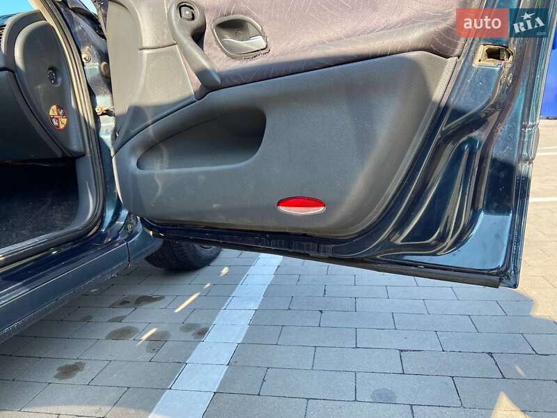Лифтбек Renault Laguna 2003 в Белой Церкви