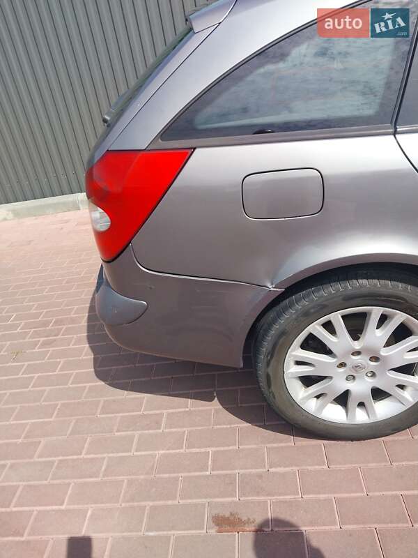 Универсал Renault Laguna 2005 в Ровно
