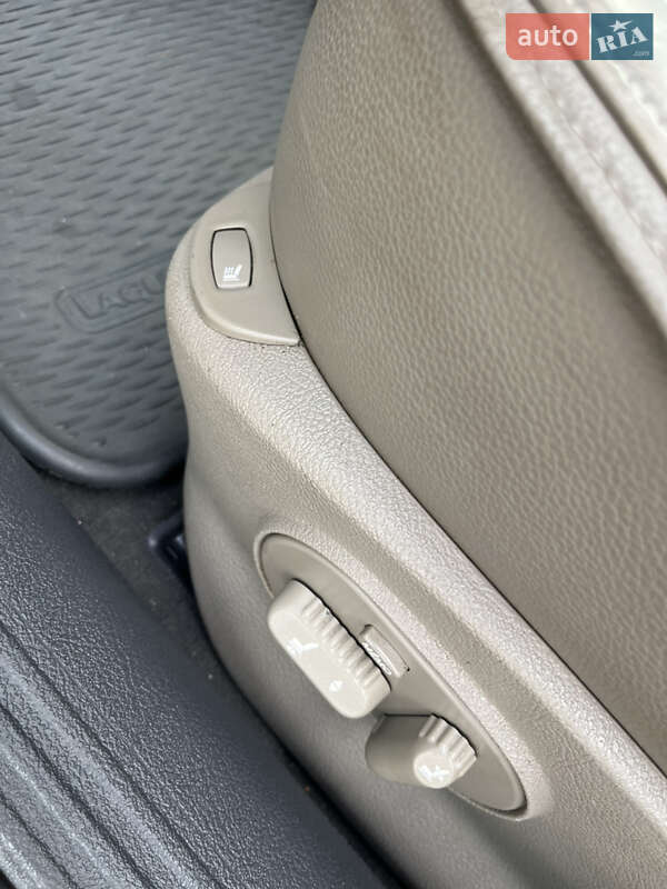 Универсал Renault Laguna 2003 в Тернополе