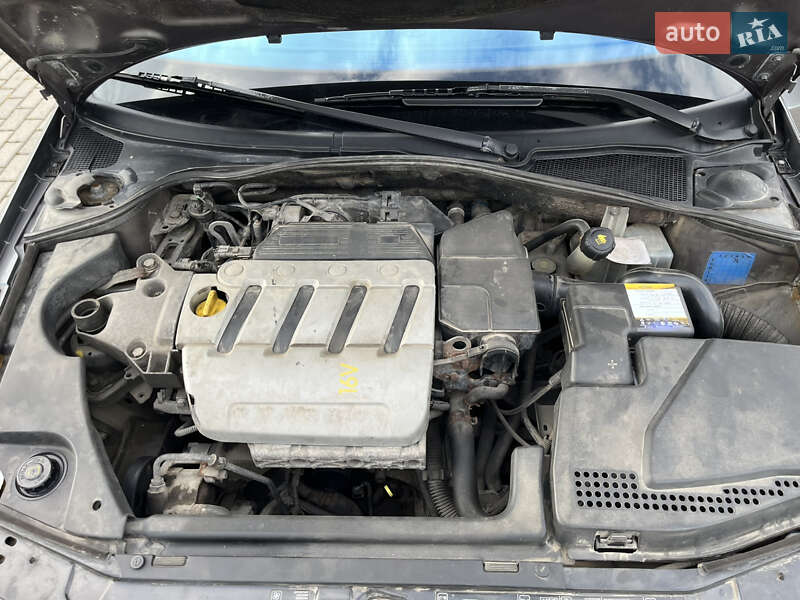Универсал Renault Laguna 2003 в Тернополе