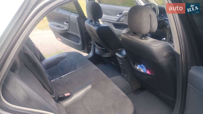 Ліфтбек Renault Laguna 2004 в Києві