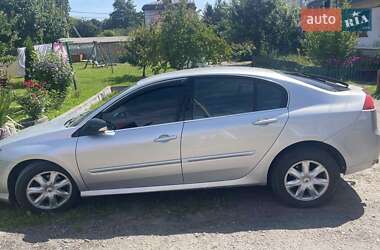 Лифтбек Renault Laguna 2010 в Млинове