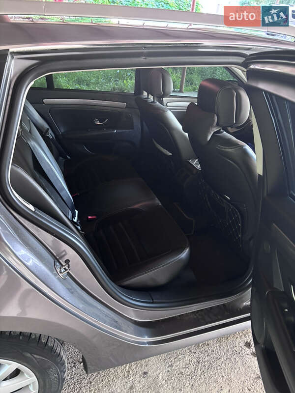 Универсал Renault Laguna 2014 в Черновцах