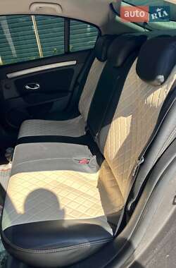 Лифтбек Renault Laguna 2007 в 