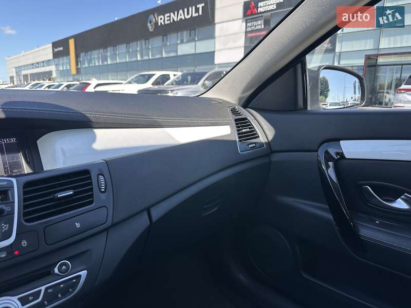 Купе Renault Laguna 2012 в Киеве