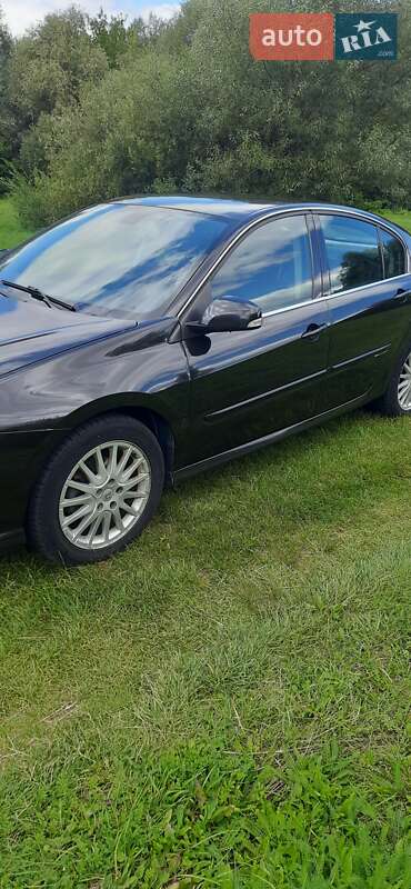 Лифтбек Renault Laguna 2011 в Вараше