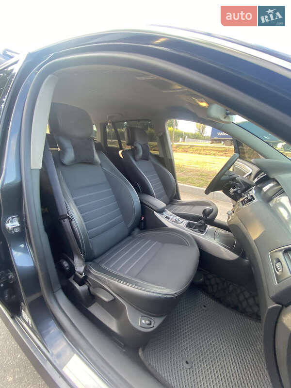 Універсал Renault Laguna 2011 в Віті-Поштовій