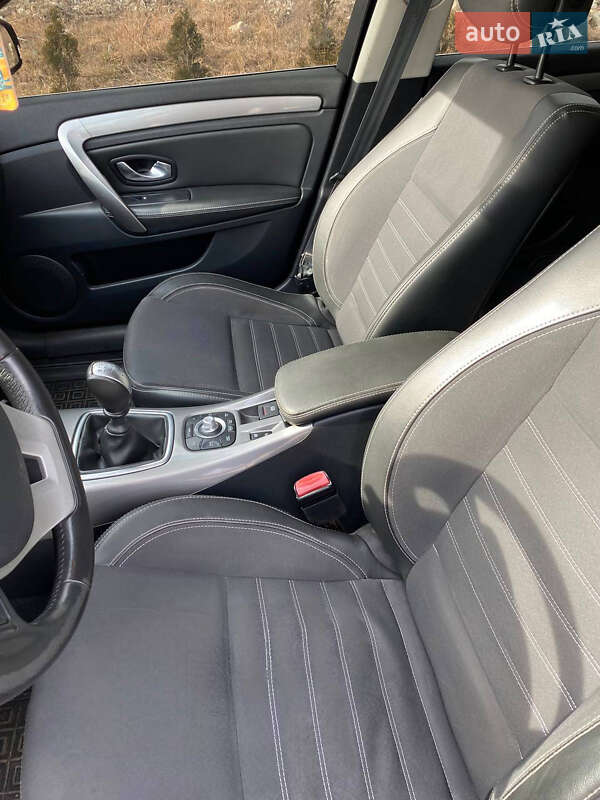 Универсал Renault Laguna 2011 в Львове фото 19 Универсал Renault Laguna 2011 в Львове