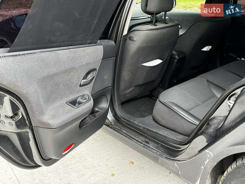 Универсал Renault Laguna 2005 в Ковеле