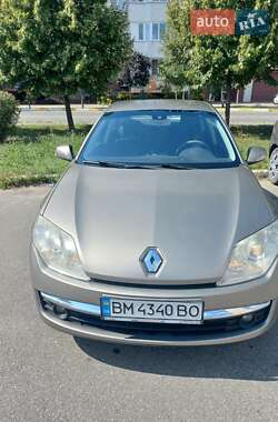 Лифтбек Renault Laguna 2010 в 