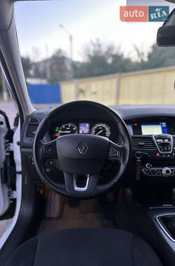 Лифтбек Renault Laguna 2010 в 