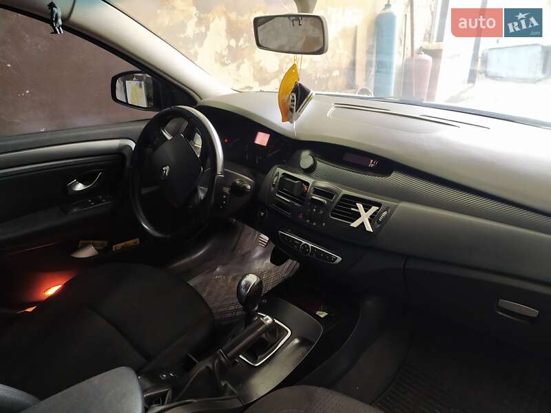 Лифтбек Renault Laguna 2008 в Киеве