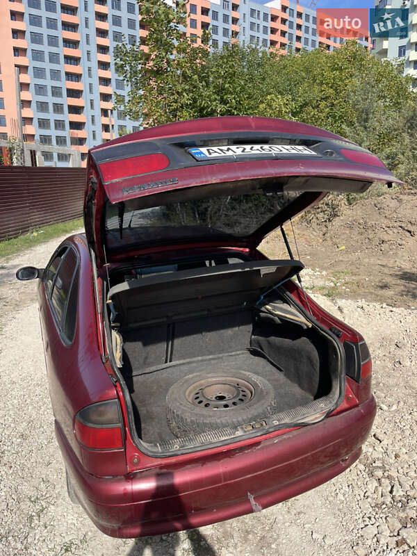 Ліфтбек Renault Laguna 1995 в Тернополі