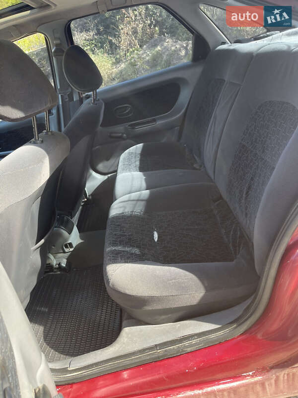 Ліфтбек Renault Laguna 1995 в Тернополі