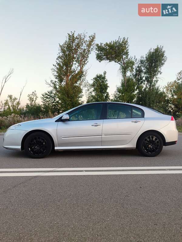 Лифтбек Renault Laguna 2008 в Волочиске