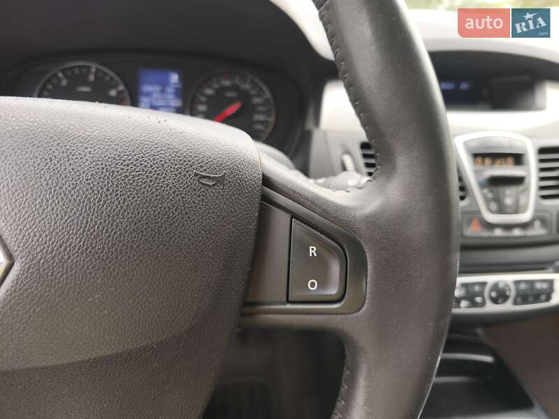 Лифтбек Renault Laguna 2011 в Днепре