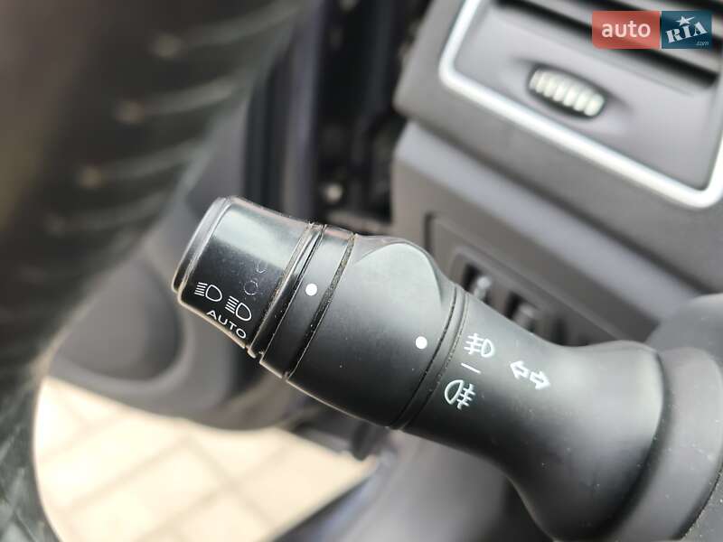 Лифтбек Renault Laguna 2011 в Днепре