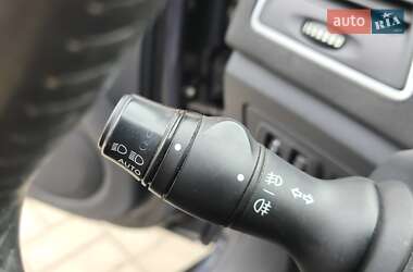 Лифтбек Renault Laguna 2011 в 