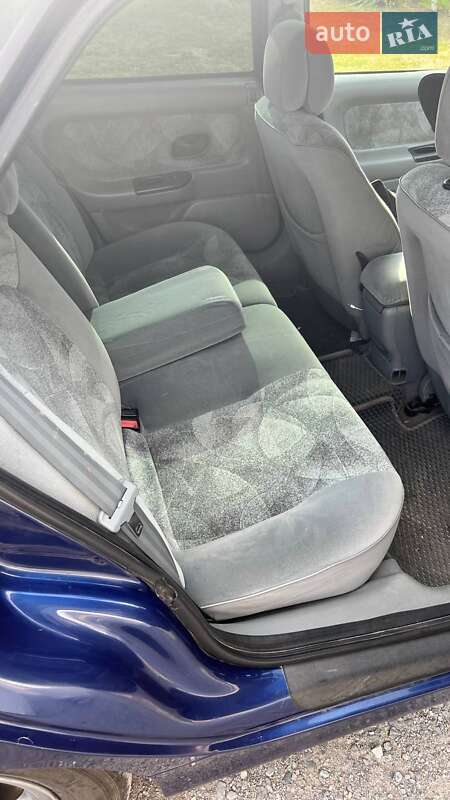 Лифтбек Renault Laguna 2001 в Запорожье