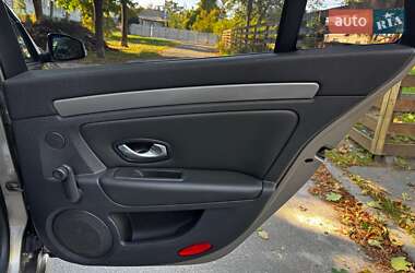Универсал Renault Laguna 2011 в 
