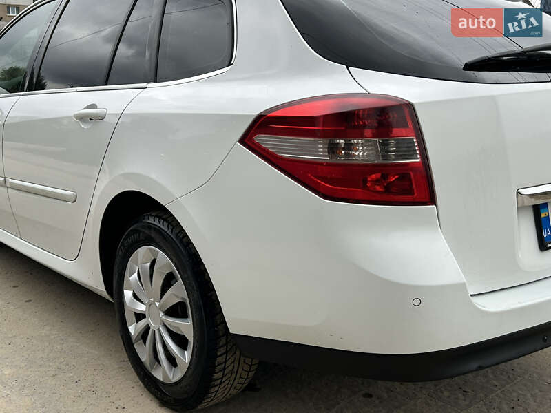 Универсал Renault Laguna 2010 в Львове