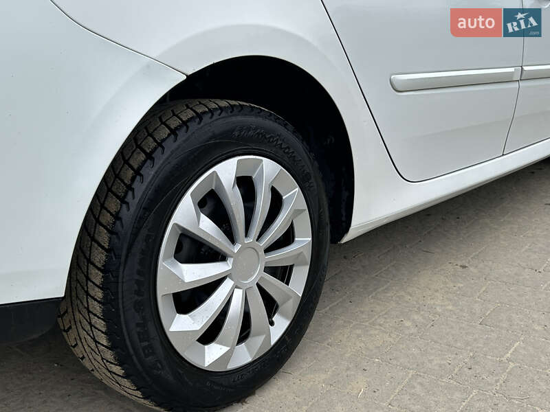 Универсал Renault Laguna 2010 в Львове