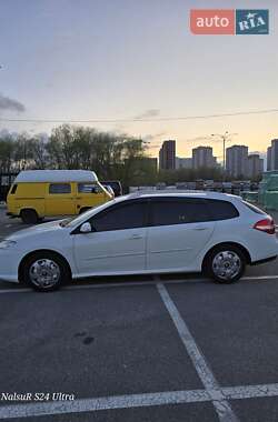 Универсал Renault Laguna 2009 в Киеве