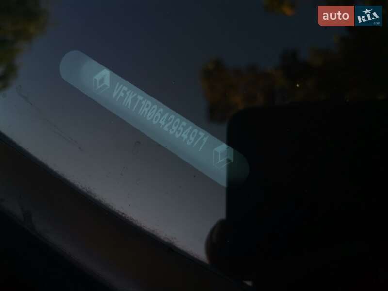 Універсал Renault Laguna 2010 в Чернівцях фото 14 Універсал Renault Laguna 2010 в Чернівцях