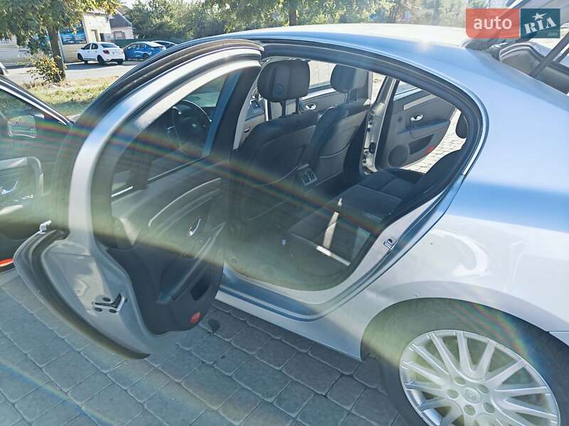 Лифтбек Renault Laguna 2009 в Полтаве фото 27 Лифтбек Renault Laguna 2009 в Полтаве