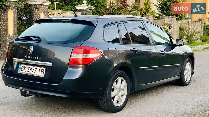 Универсал Renault Laguna 2008 в Ровно