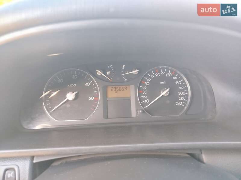 Универсал Renault Laguna 2001 в Нежине фото 28 Универсал Renault Laguna 2001 в Нежине