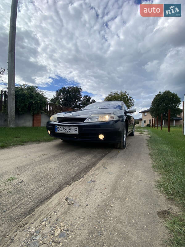 Лифтбек Renault Laguna 2002 в 