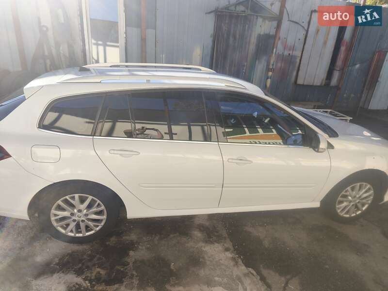 Универсал Renault Laguna 2015 в Киеве