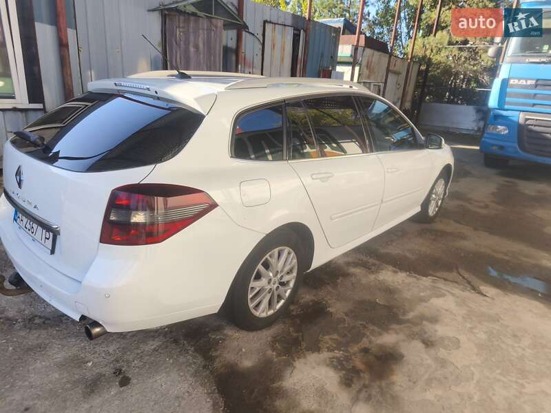 Универсал Renault Laguna 2015 в Киеве