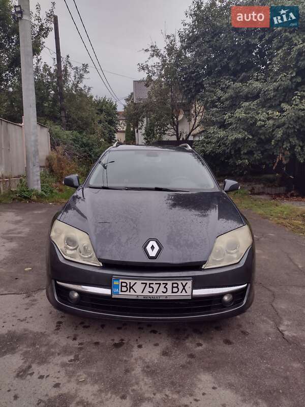 Универсал Renault Laguna 2009 в Ровно