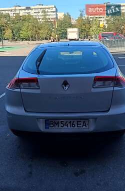 Лифтбек Renault Laguna 2008 в 