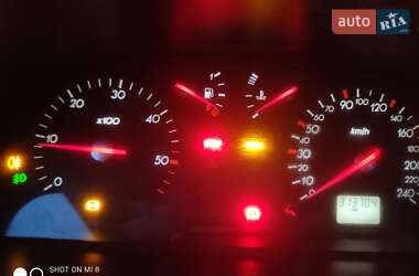 Лифтбек Renault Laguna 2001 в 