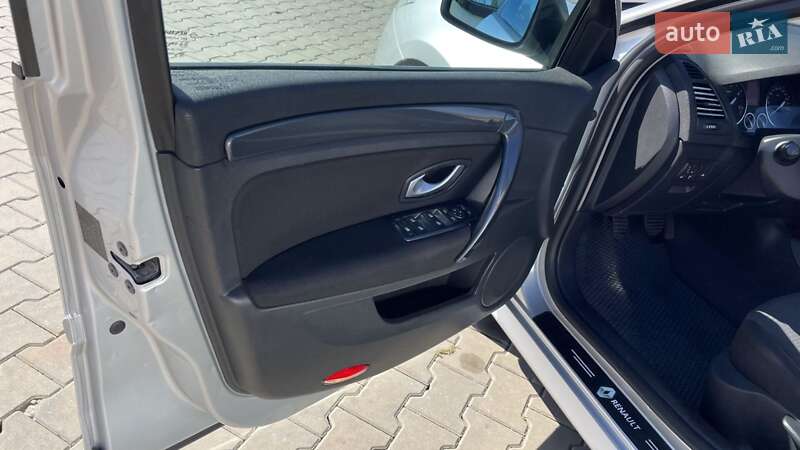 Лифтбек Renault Laguna 2008 в Луцке
