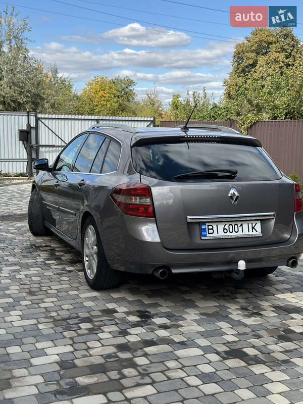 Универсал Renault Laguna 2011 в Полтаве