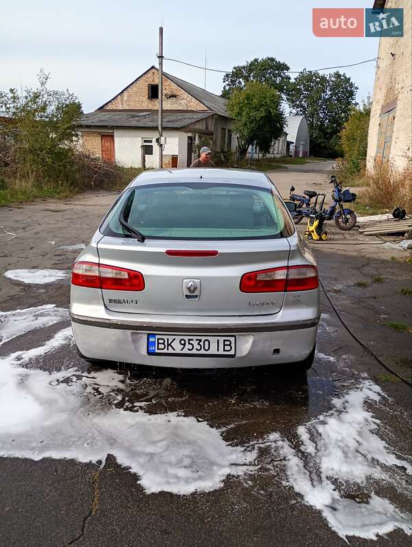 Лифтбек Renault Laguna 2001 в Сарнах фото 7 Лифтбек Renault Laguna 2001 в Сарнах